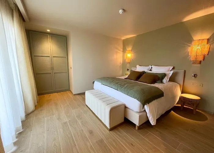 Riva Hotel 4*