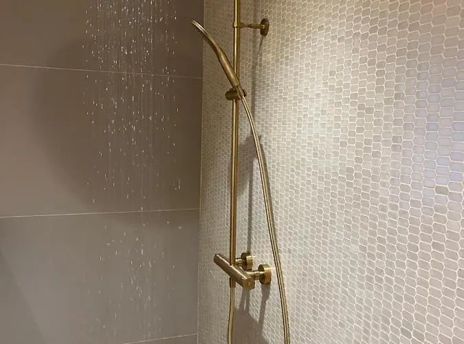 Riva 4*