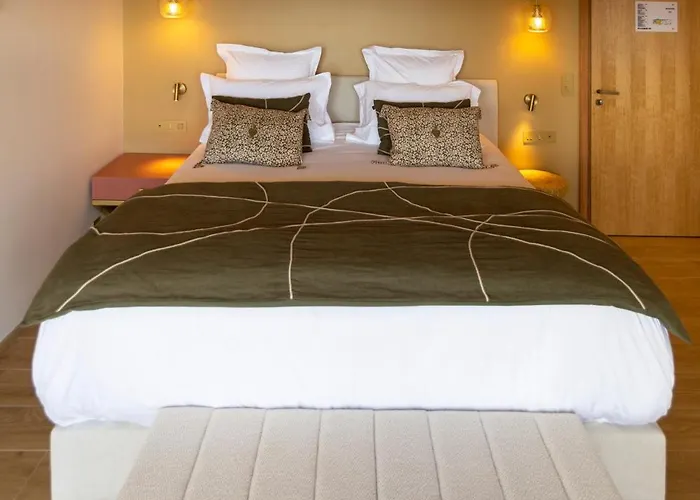 Riva Hotel 4*