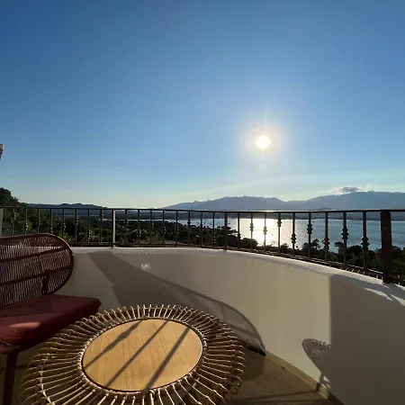 Отель Riva 4*