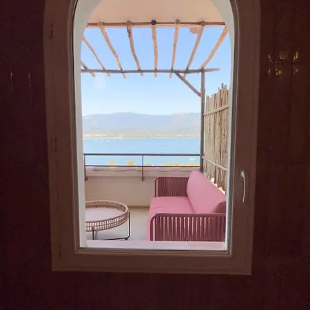 Riva 4*