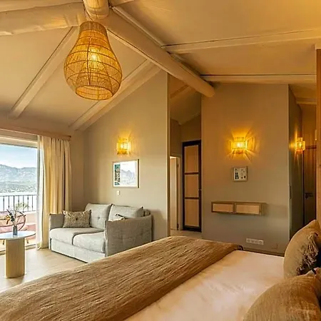 Hotel Riva 4*