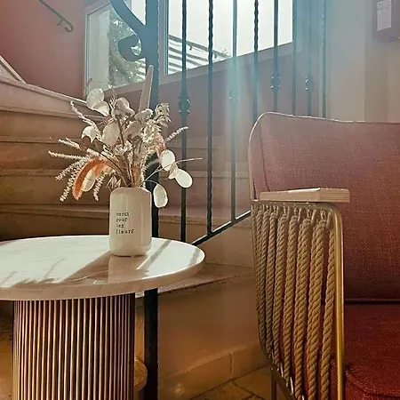 Riva Hotel
